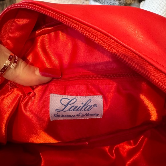 Rare Norwegian flag small bag by Laila essence of Norway! NWOT! - Picture 4 of 10